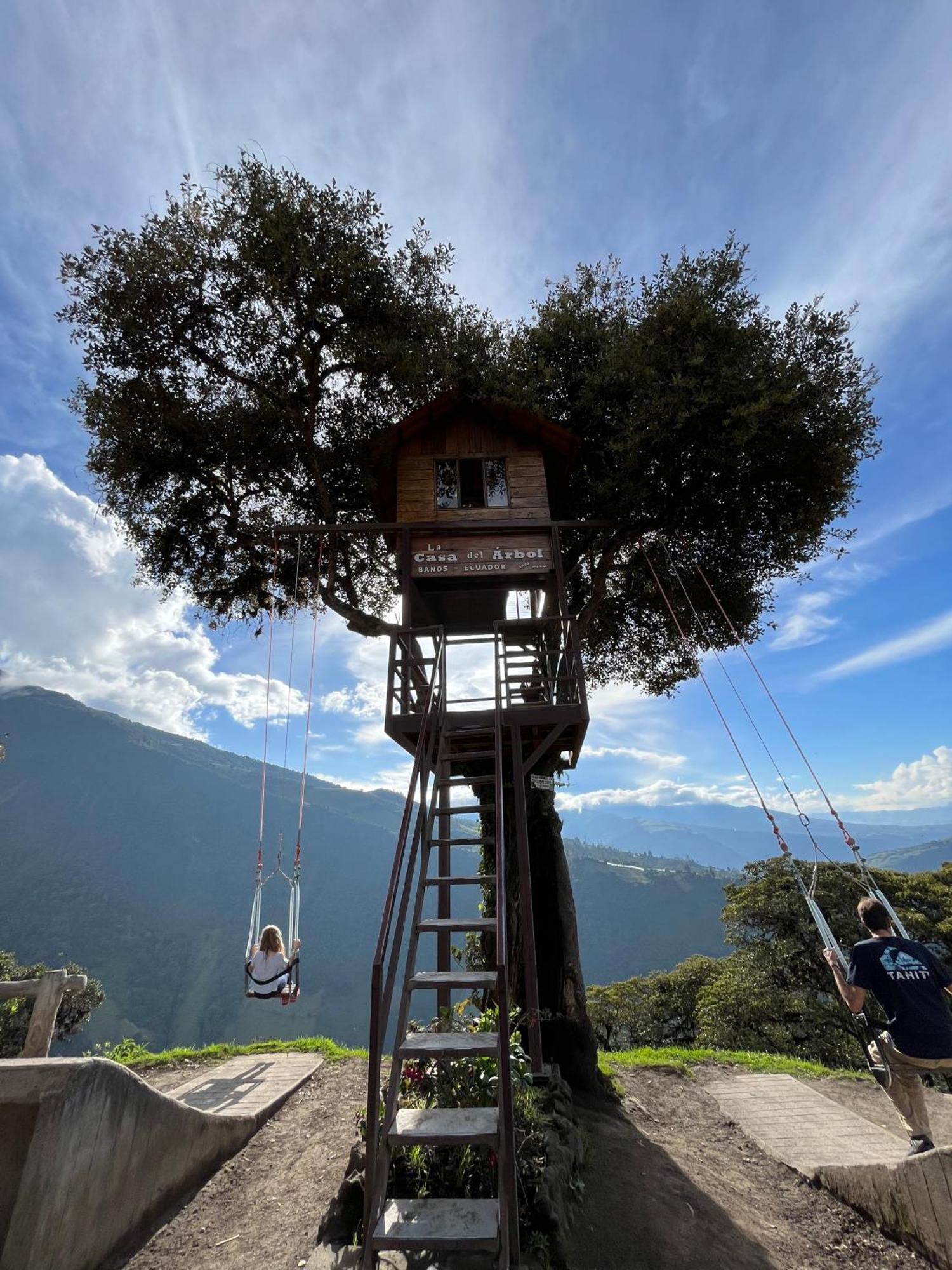 באניוס High-End Holiday Cabin - Tungurahua Hot Springs מראה חיצוני תמונה
